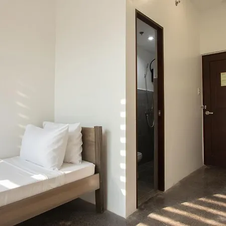 The Pad Coliving Hostel Cebu Exterior photo
